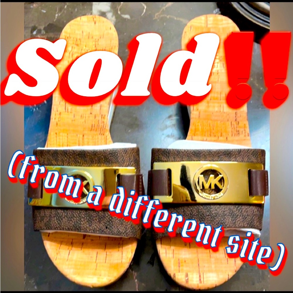 ⭐️Brand: Michael Kors ⭐️Wedge Type Sandals ⭐️ Size: 7.5